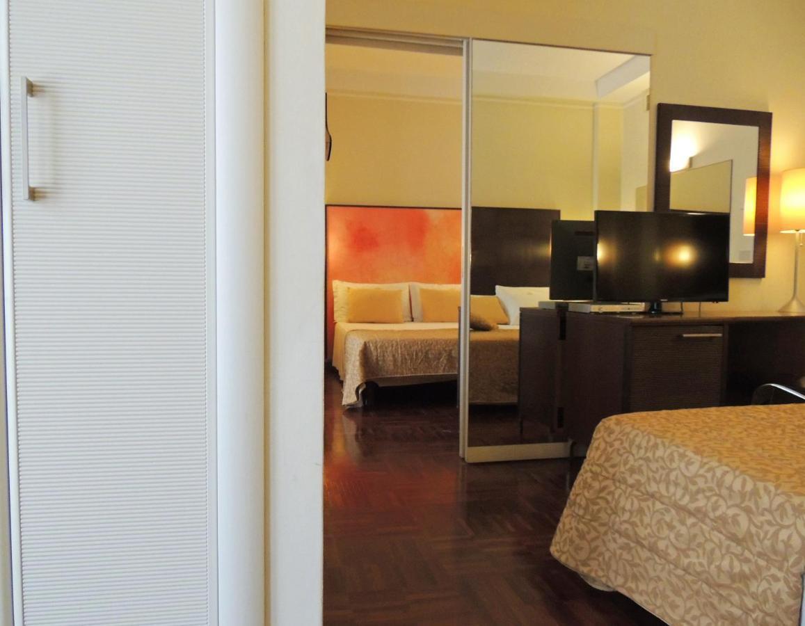 Hotel Hamiltown Cattolica Exteriör bild